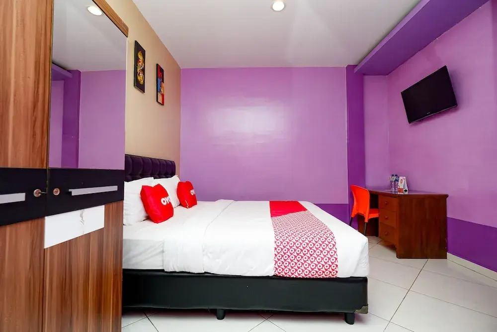 OYO 2095 Wisma Daun