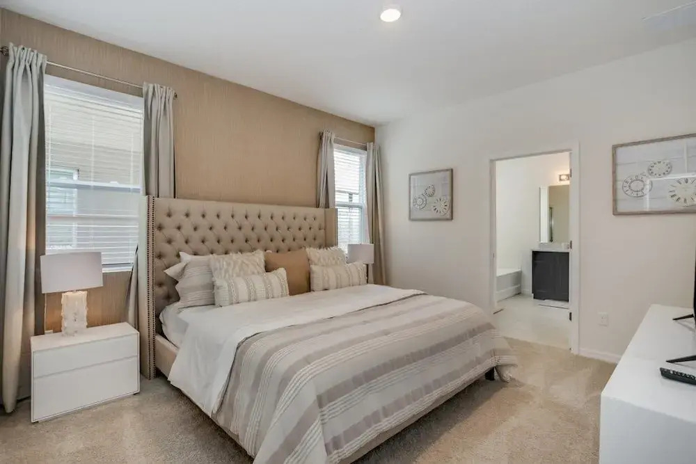 6070BOA Luxury 6 Bedroom 5.Bath Home With Spa 6 Villa by RedAwning