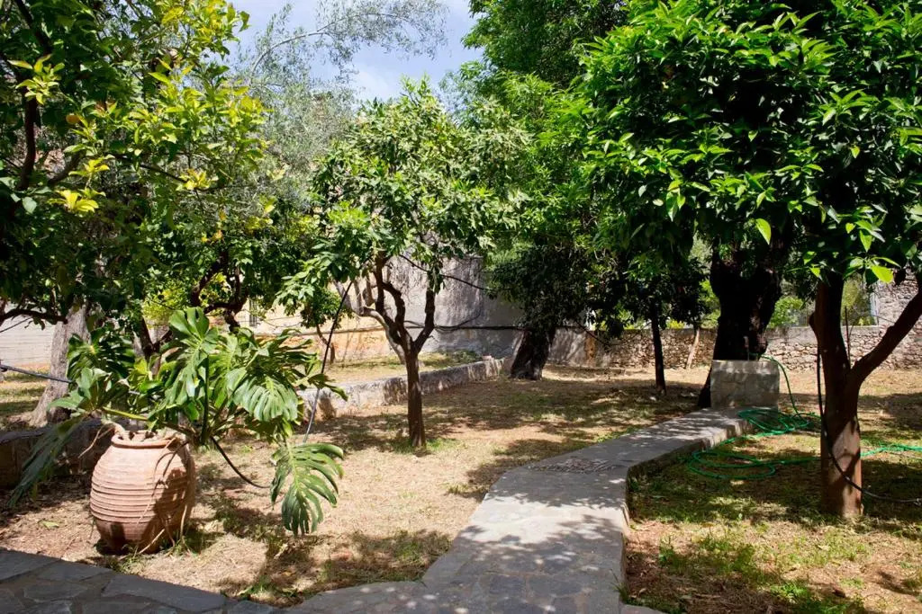 Maria's country house