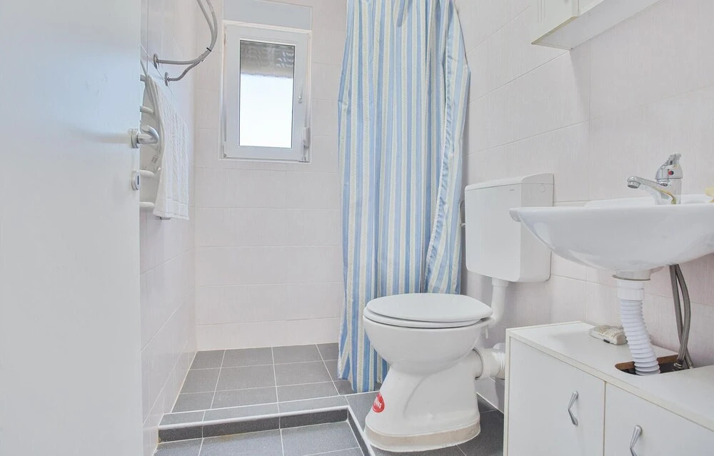 Beautiful Apartment in Vir With Wifi and 2 Bedrooms