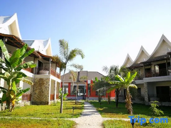 LARNG YAY  Riverview Resort Hotel