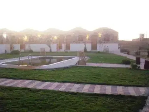 Sandrose Baharia Hotel