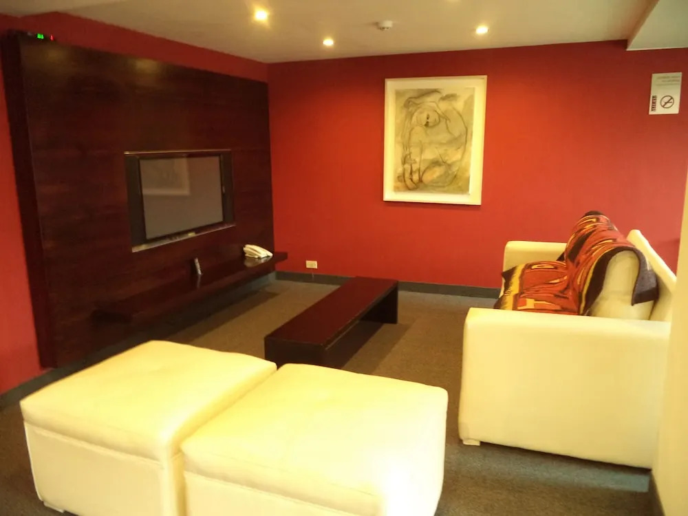 MIL810 Ushuaia Hotel