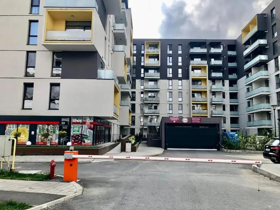 New modern apart near Center at Vivalia grand v9