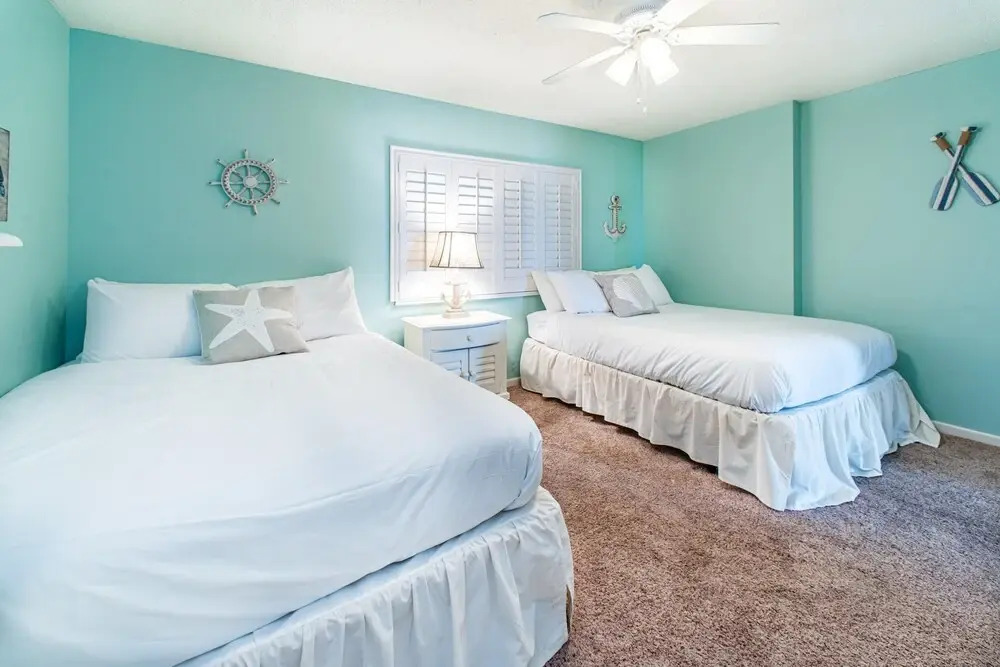 Shoreline 3073 Condo by RedAwning