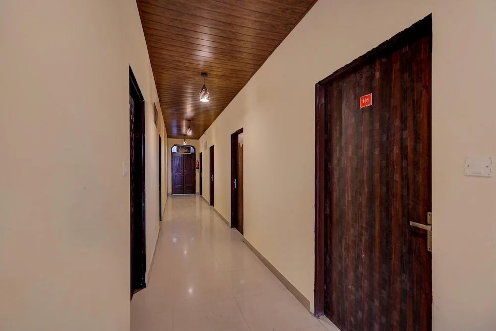Deluxehotel Kartik Inn