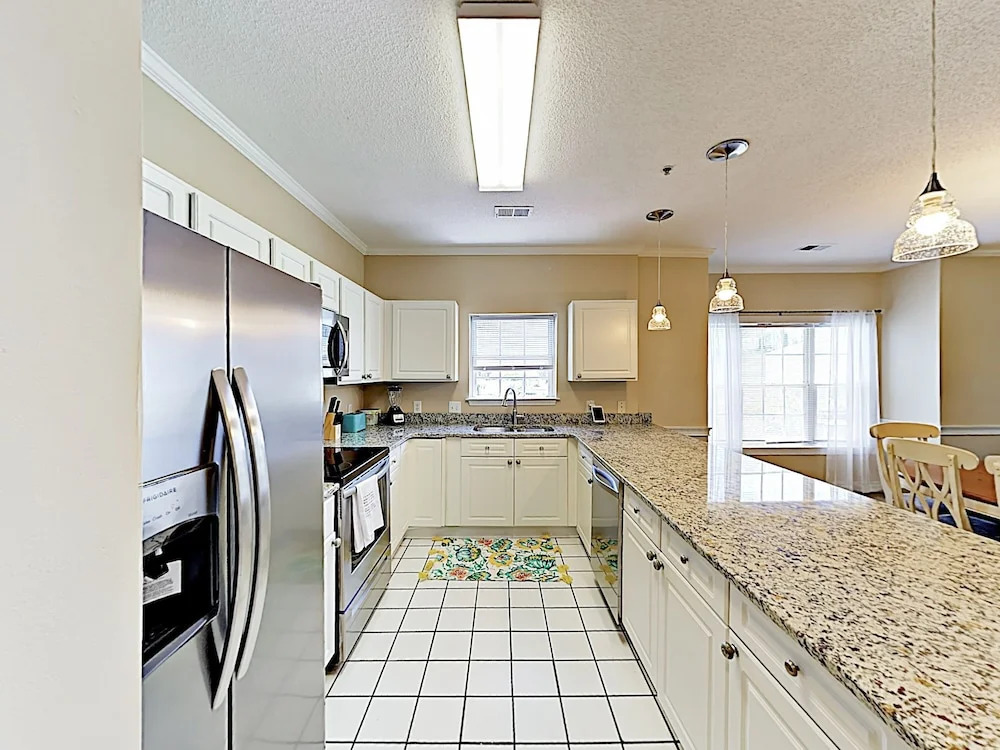 Golf Course Hideaway W/ Pool - Near Beach! 3 Bedroom Condo