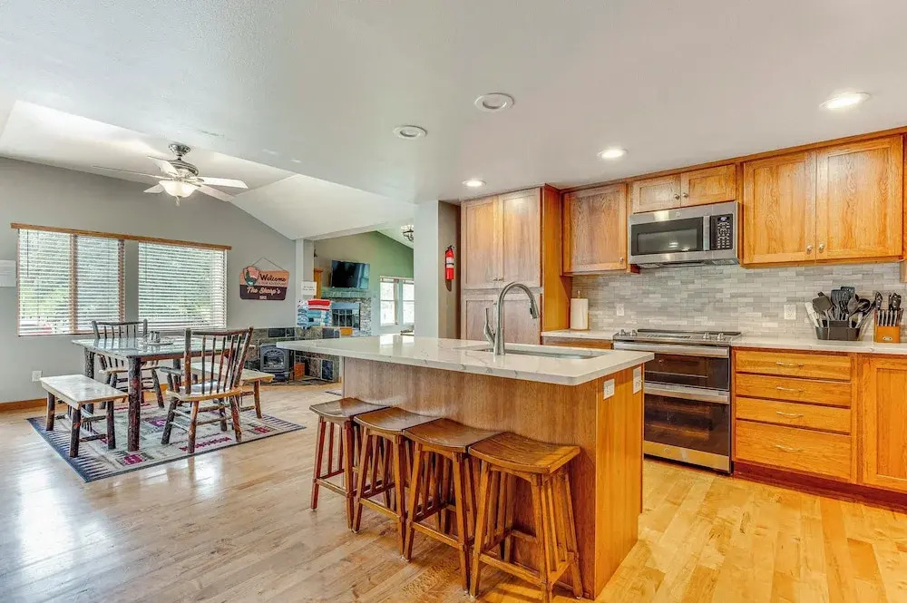 2 Mi to Downtown: Home w/ Hot Tub in Estes Park!