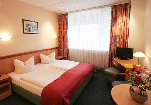 Self-Check-In Hotel Constantin - ohne TV - ohne Ventilator - ohne Parken