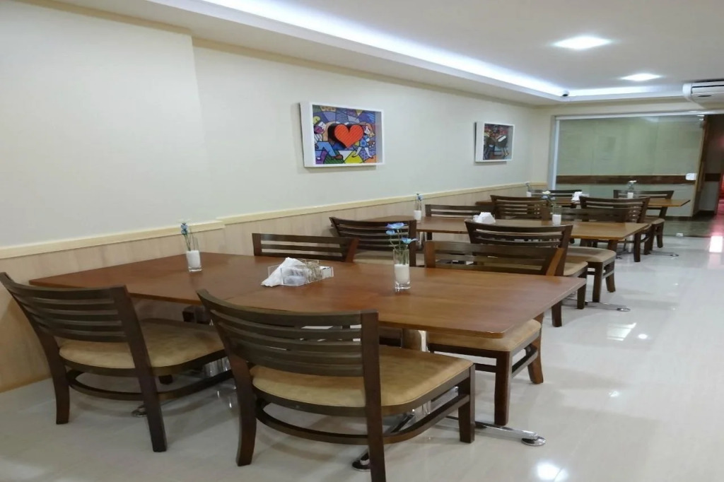 Elegance Praia Hotel
