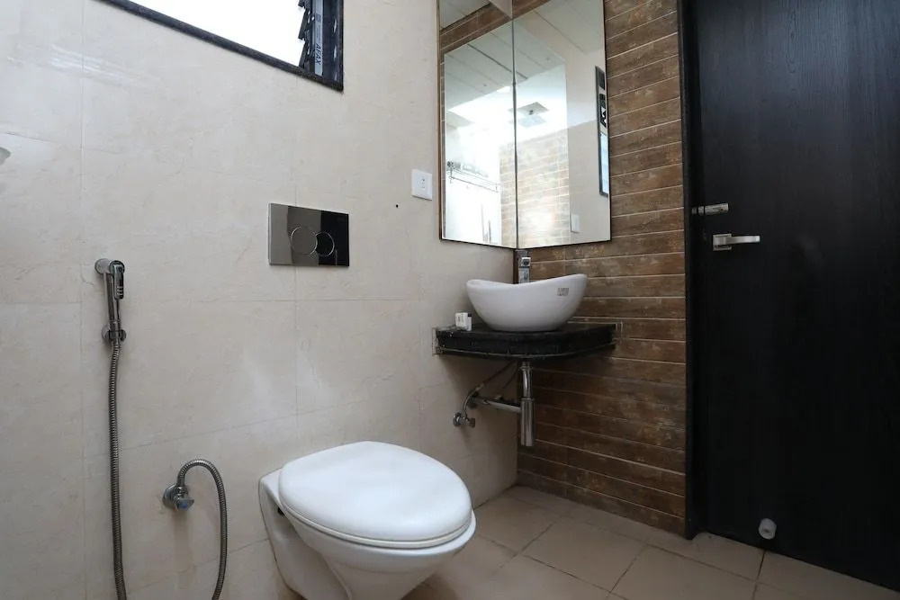 OYO 25048 Aadvik Sai Residency