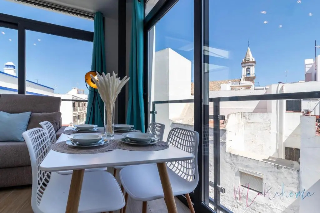 Ayamonte Market Suites by Ĥ