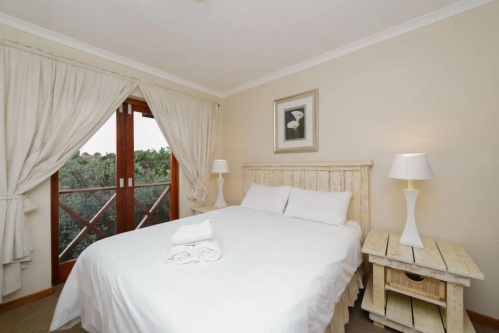 San Lameer Villa Rentals  10905