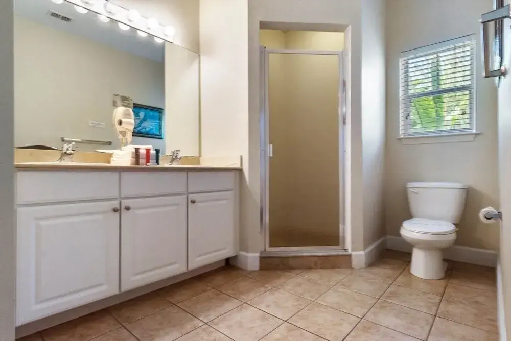 Amazing 4 Bedrooms Townhome 2402