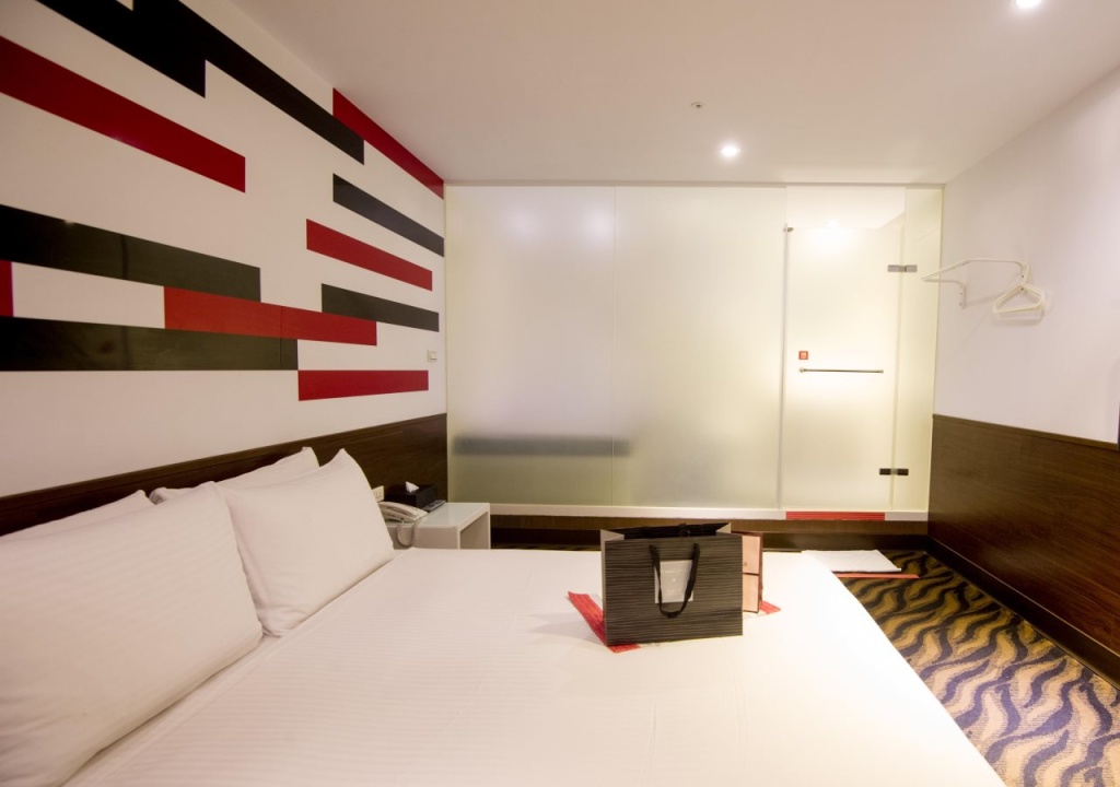 Ximen Holiday Fun Hotel