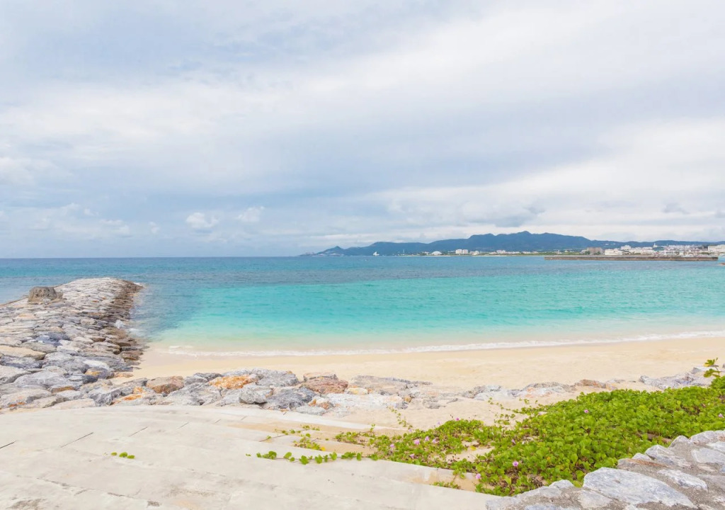 Kariyushi Condominium Resort Sea Side House