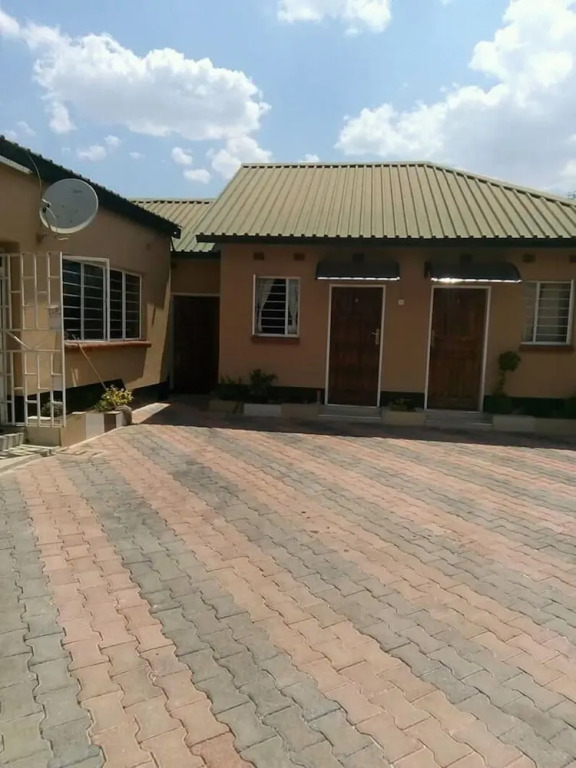 Mwayose Lodge