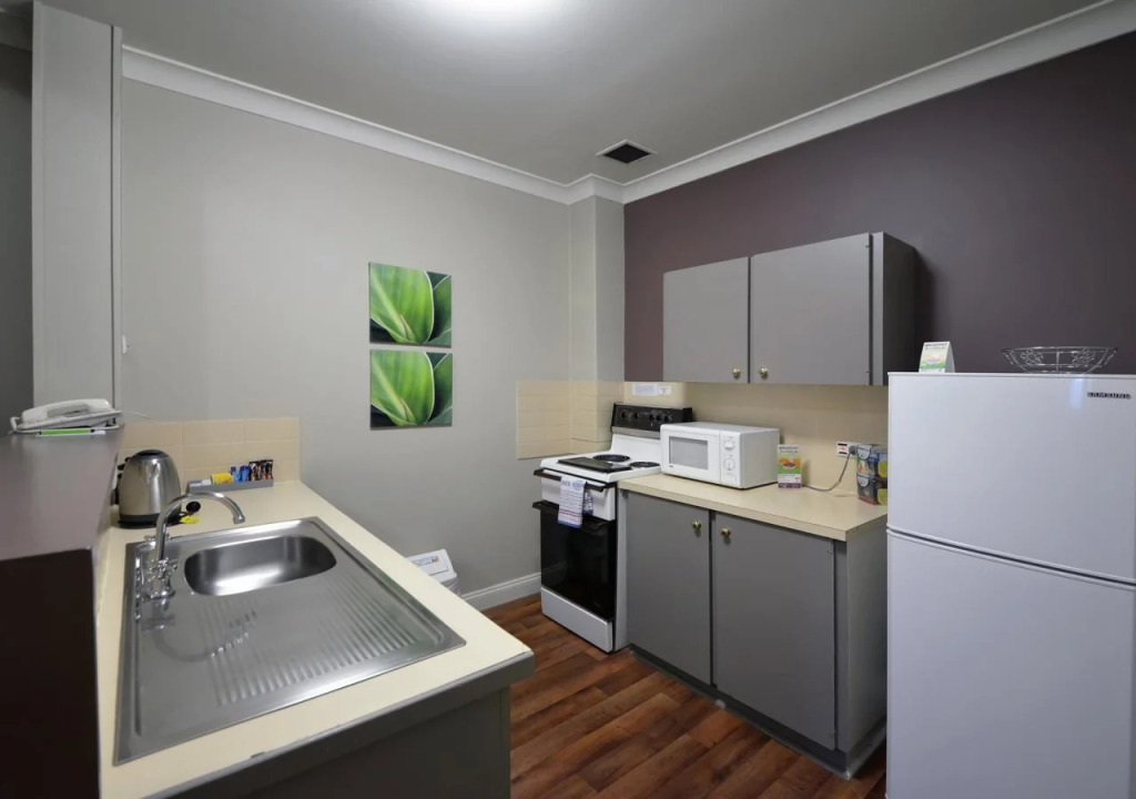 Adelaide Mansions Apartments