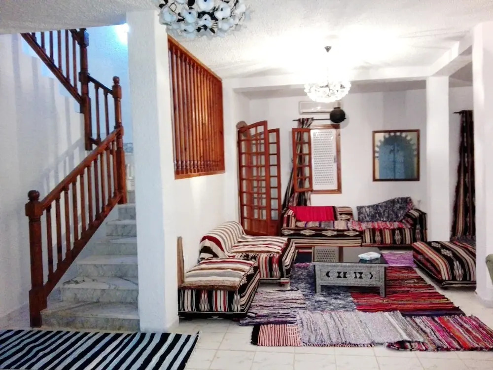 Elegant villa in Hammamet with year-round private pool