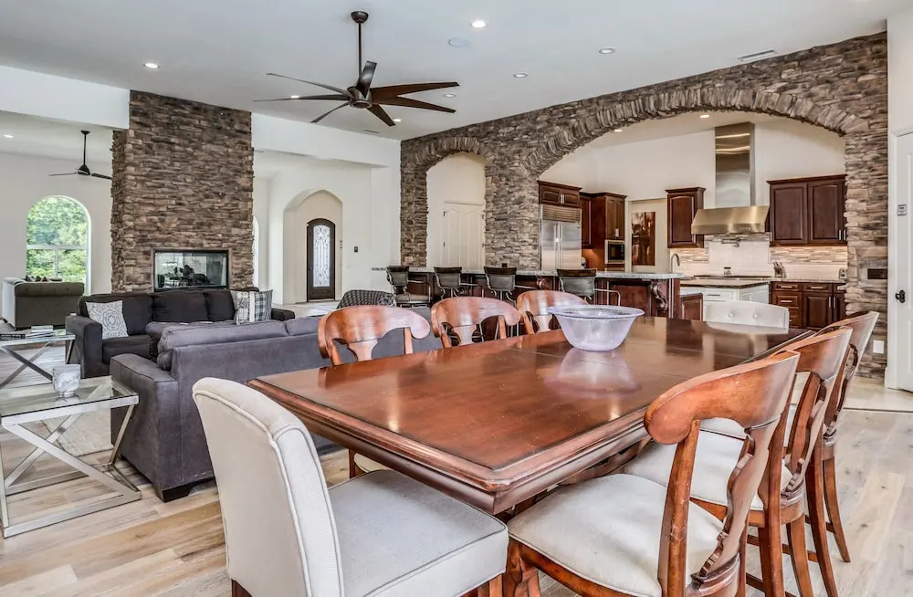333 Valmonte Sur Home 5 Bedrooms 5.5 Bathrooms Home