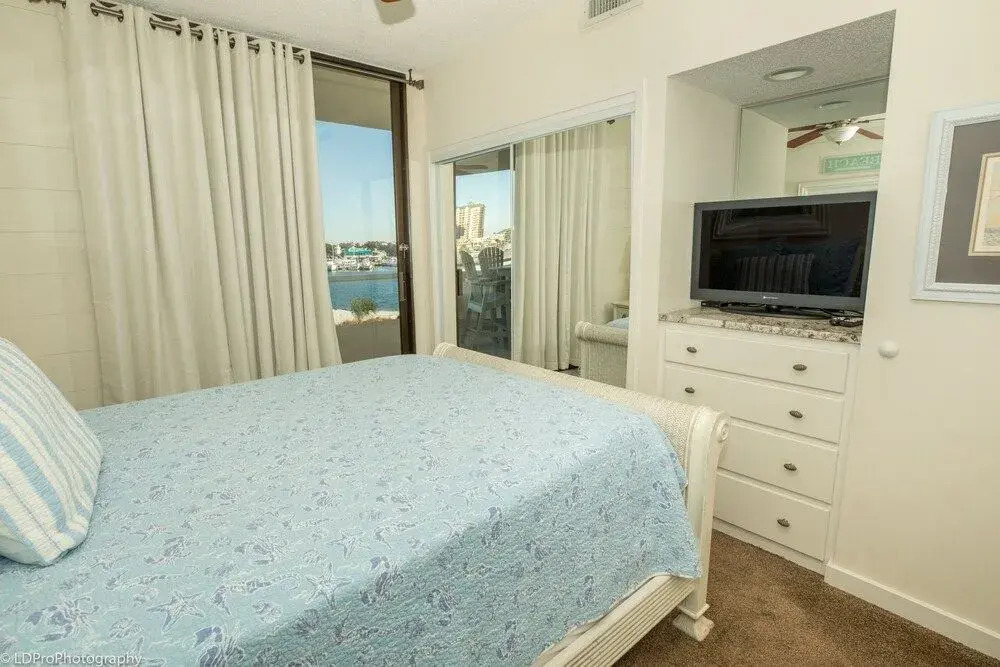 East Pass Towers 305 2 Bedroom Condo by RedAwning