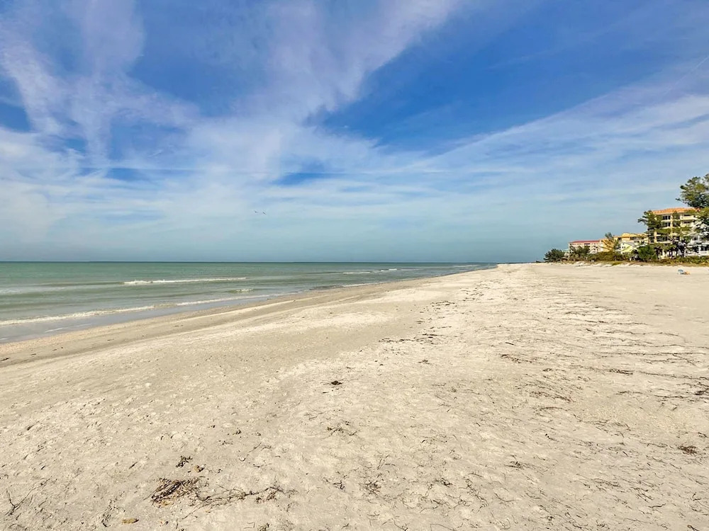 19610 Gulf Blvd Condo Unit 203 2 Bedrooms 2 Bathrooms Condo