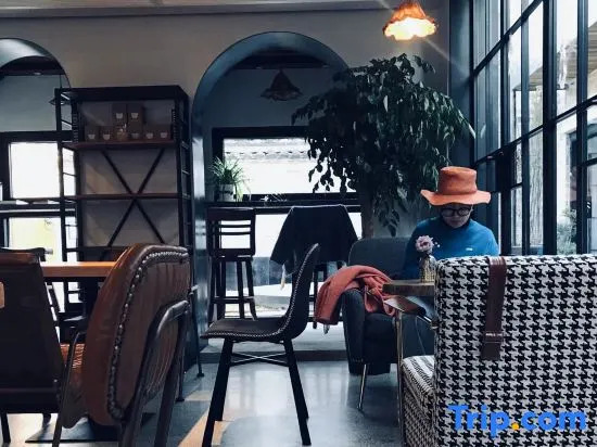 Ning Bo Han Ling Wu Yi Shan Ju Homestay