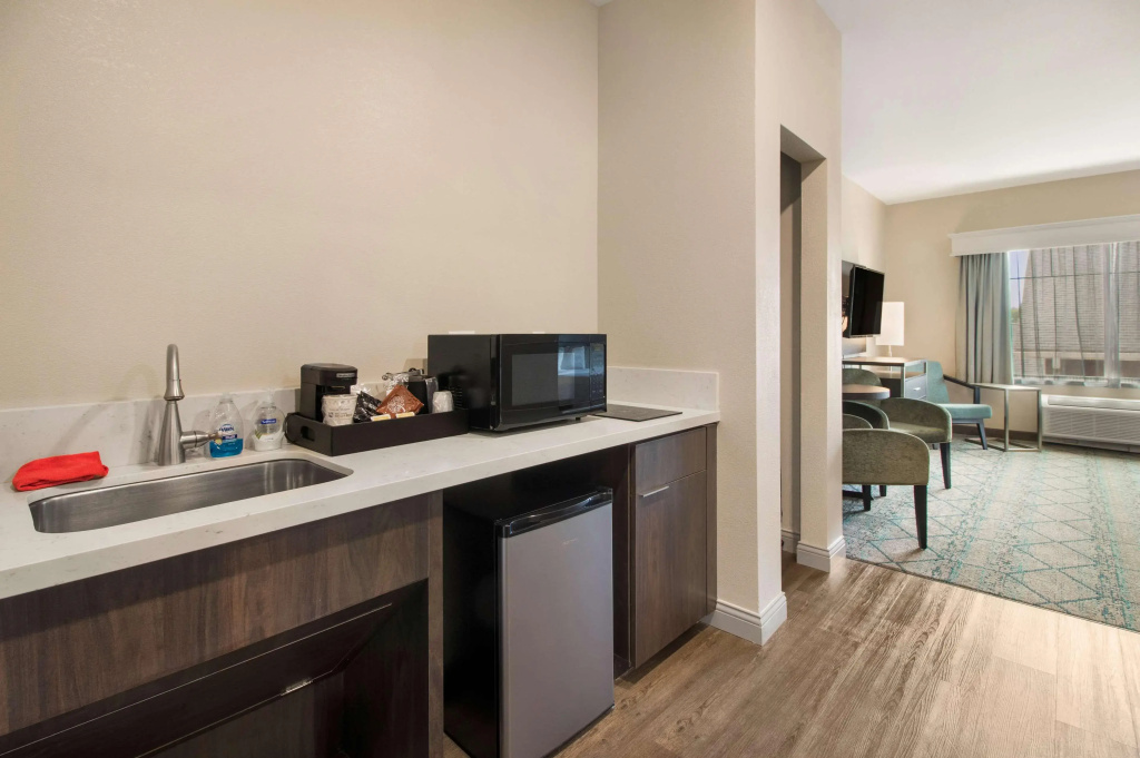 Comfort Inn & Suites Clarksville - Louisville North