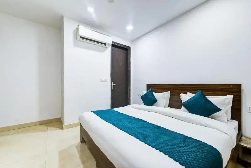 Mauryan Express I Hotel Malviya Nagar