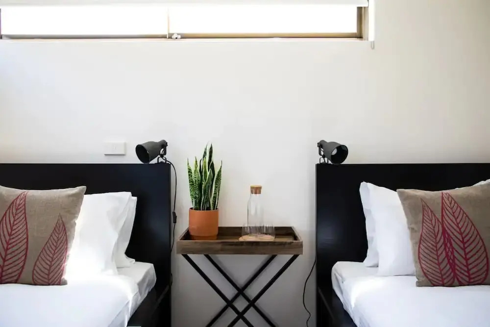 Trendy 2 Bedroom Townhouse In Melbournes Richmond