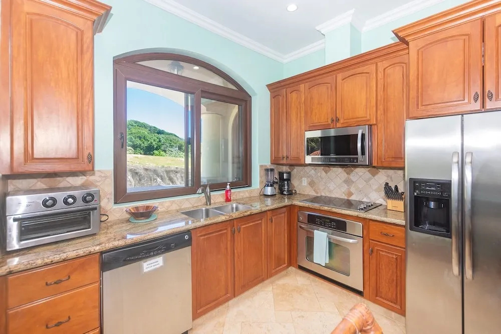 Keyhole Bay Condo 10 1 Bedroom Condo by RedAwning