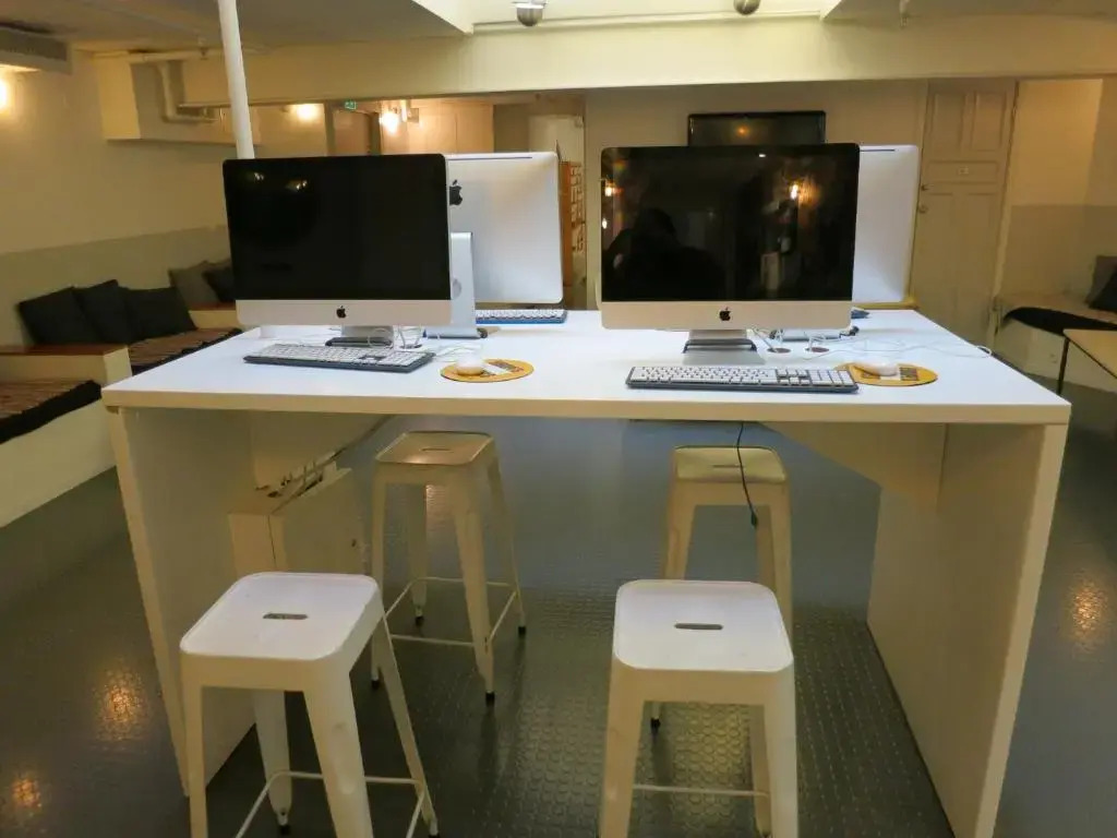 City Backpackers Apartments