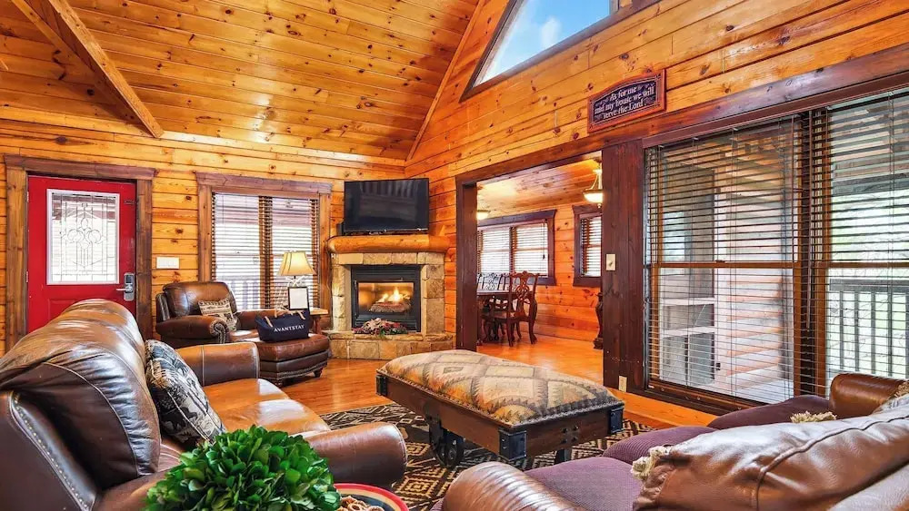 Hot Tub, Game Room & Prime Pigeon Forge Location Big Bear Ridge by Avantstay