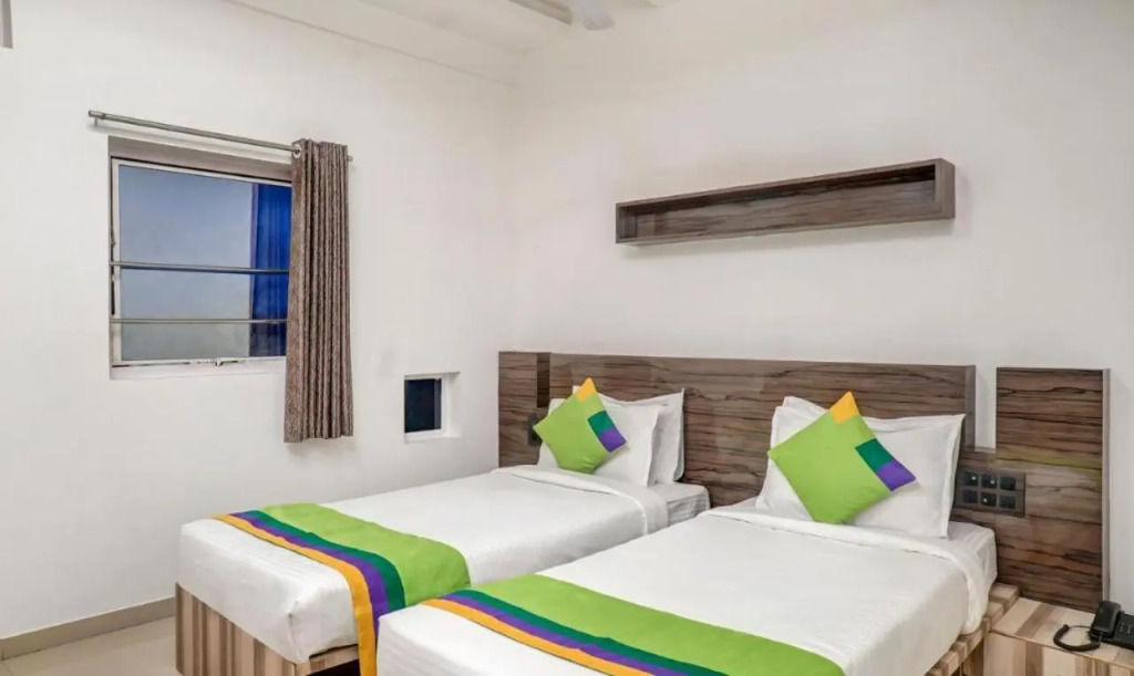 Hotel Shivas Inn