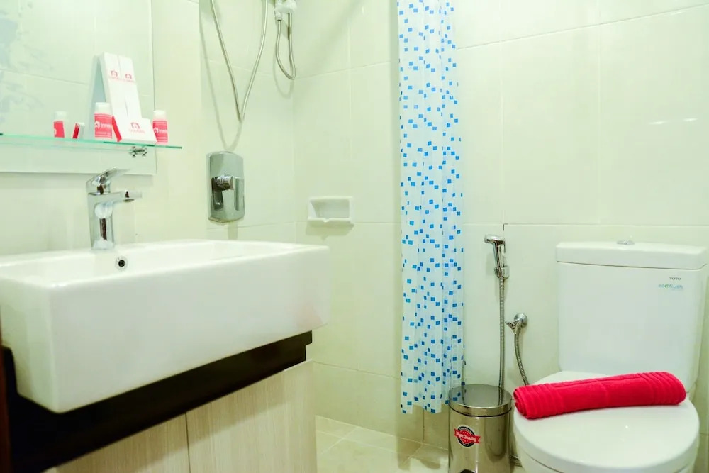 Comfortable Studio near Salemba Area at Capitol Park Apartment By Travelio