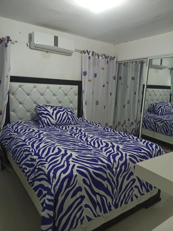 Luxurious Apartment 4to Level With Security Camera