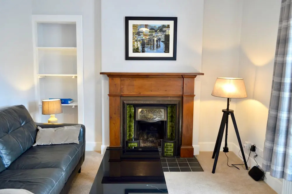Comfortable 1 Bedroom Flat Near The Meadows