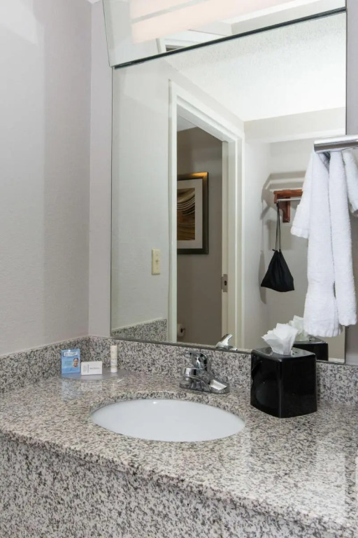 Courtyard by Marriott Charlotte Lake Norman