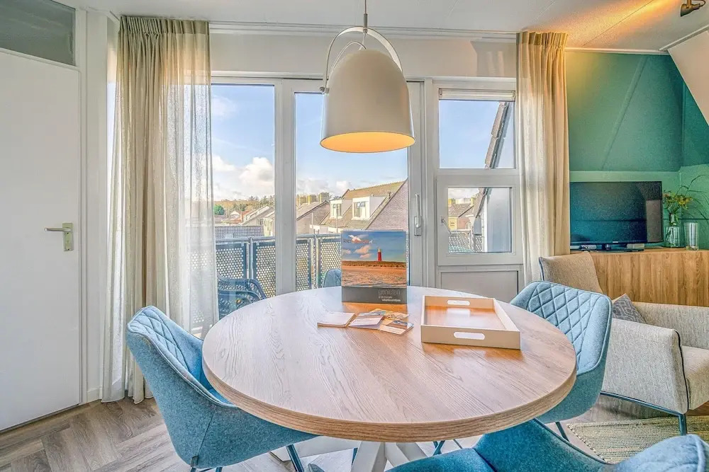 Nice Apartment Near the Center of De Koog