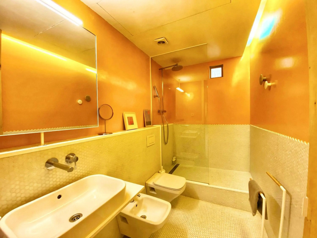 Tyche apartment