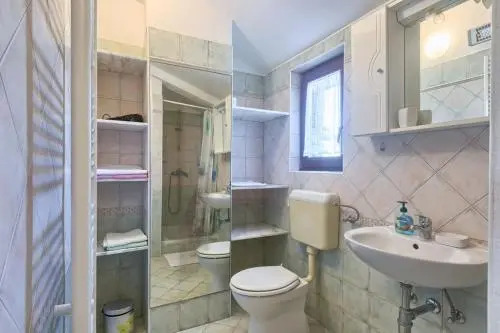 Holiday home Stinjan Prilaz Plazina