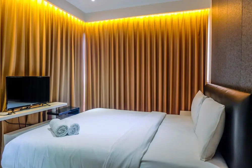 Well Designed 2BR Lexington Apartment