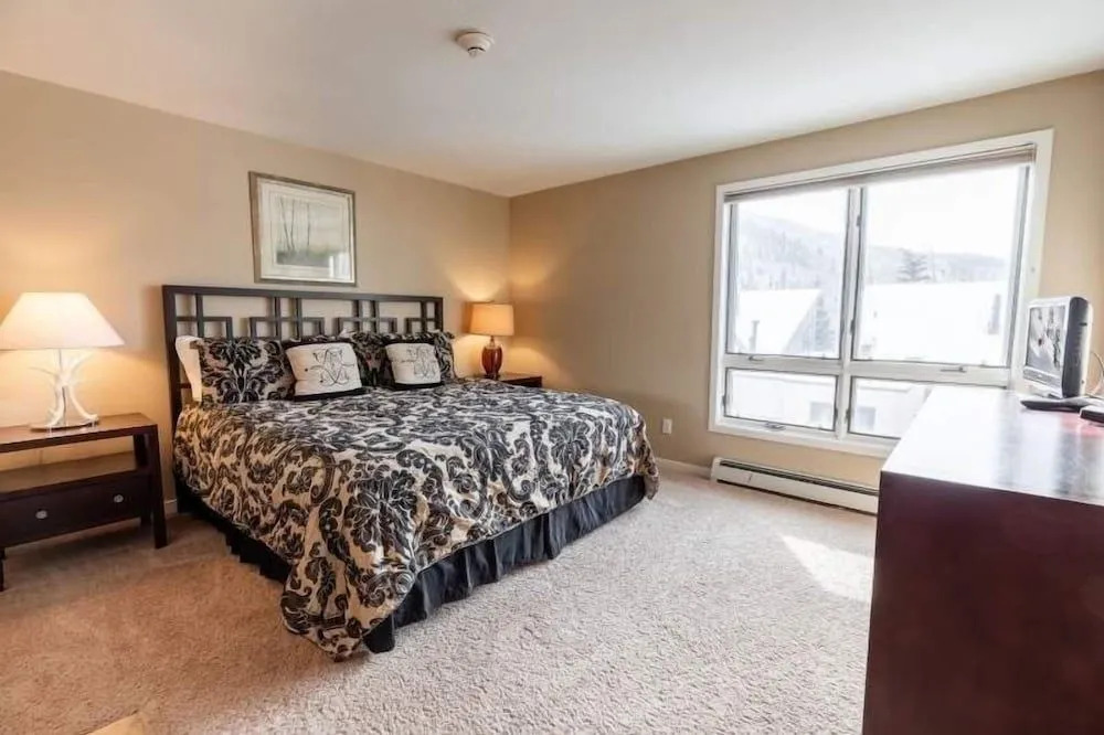 Breakaway West - Studio, 2,3 Bedrooms by Vail Realty