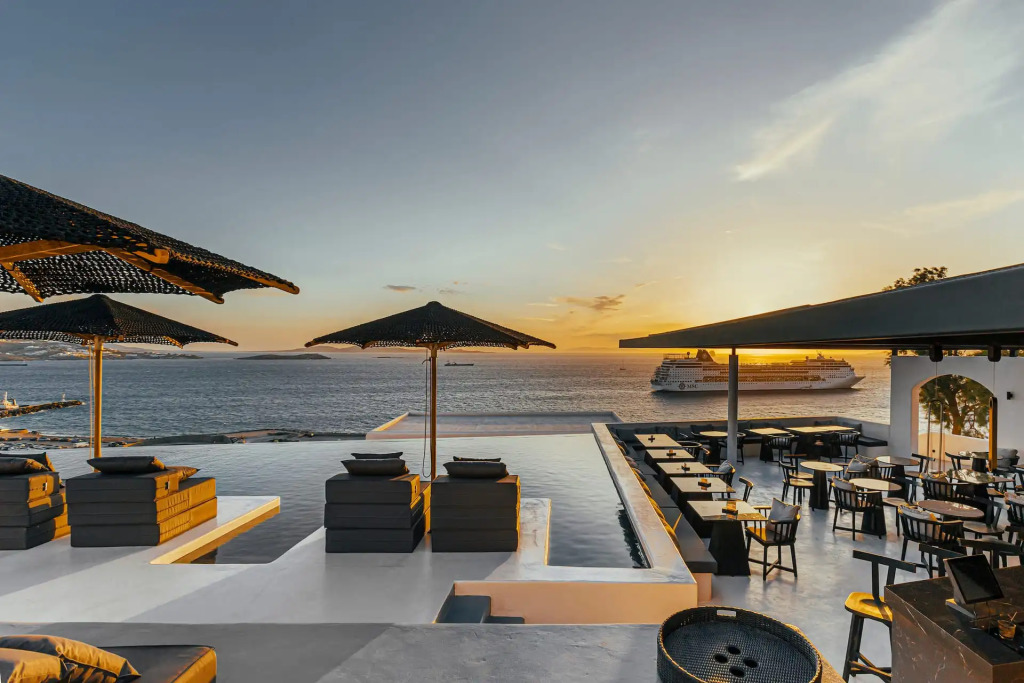 Tagoo Black Mykonos