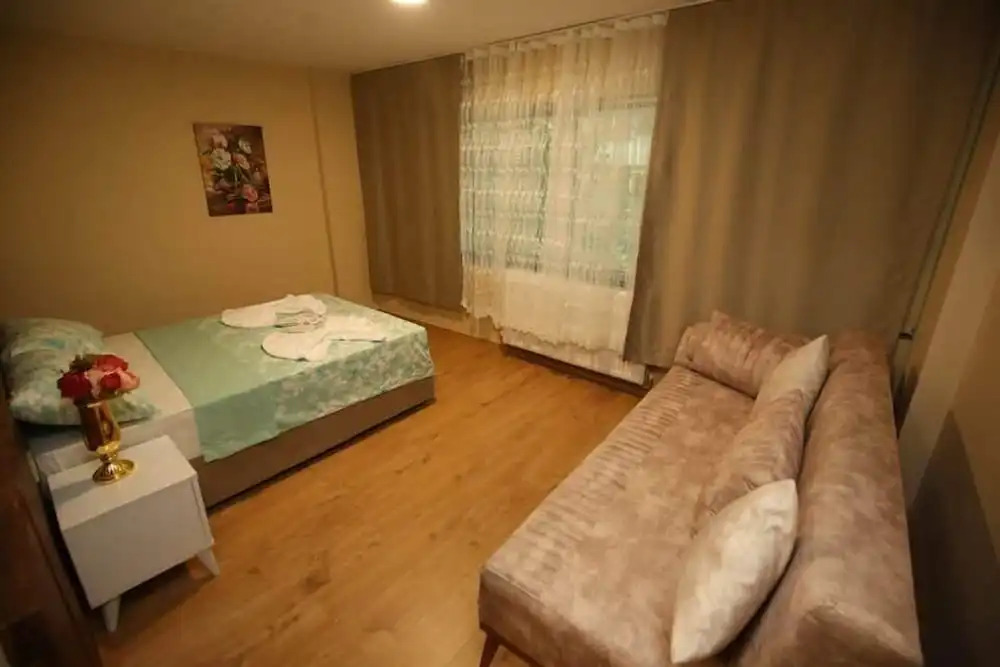 Yues Hotel