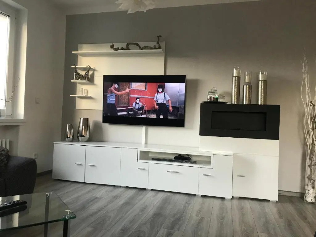 3. 5 min to HANNOVER MESSE FAIR GROUND PRETTY 2 ROOM APARTMENT