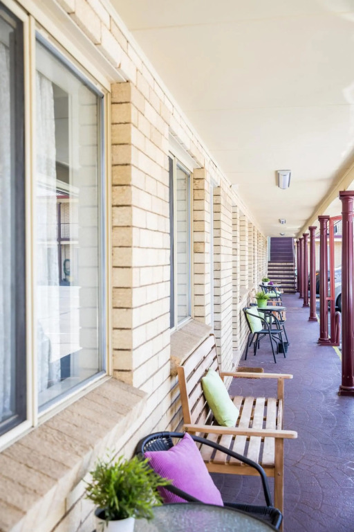 Lilac City Motor Inn