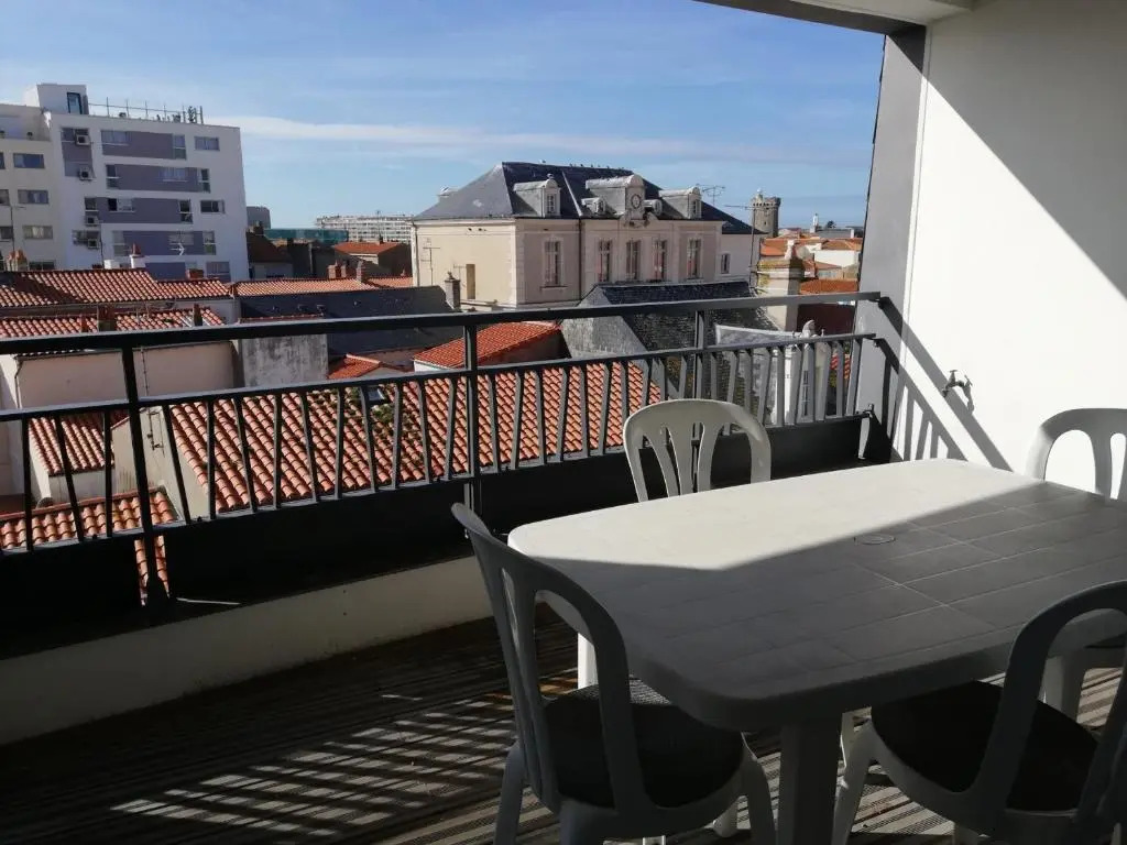 Appartement Les Sables-d'Olonne, 3 pièces, 6 personnes - FR-1-385-16