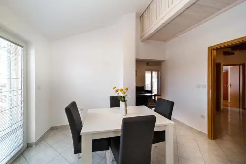 Apartments Zdravka