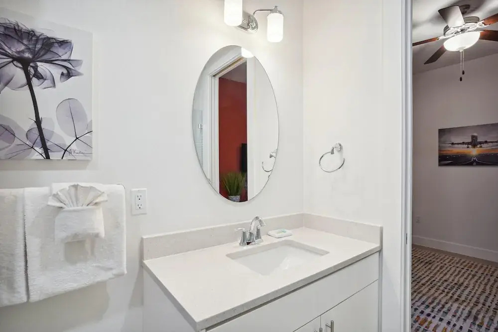 The Harbor Condo 305 - Premier